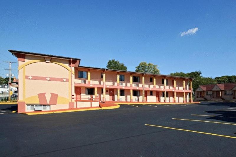 The Regal Inn & Suites