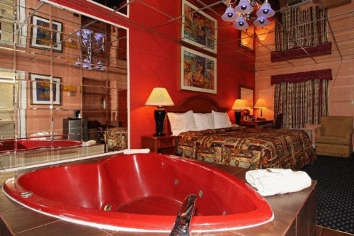 The Regal Inn & Suites image 12